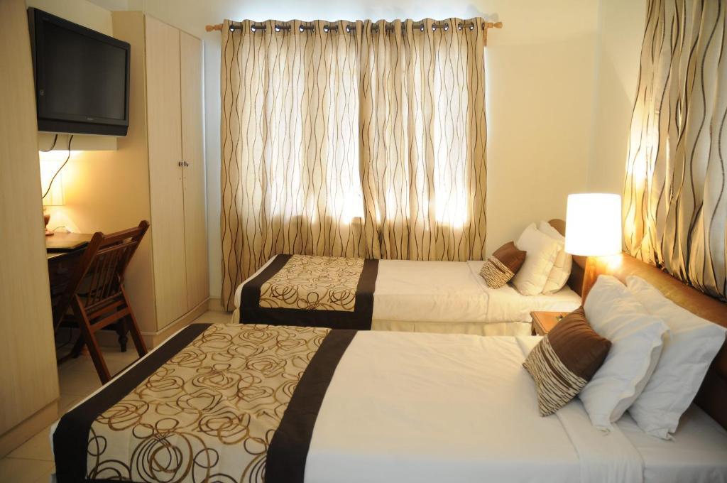 Executive Comfort Alwarpet Madrás Exterior foto