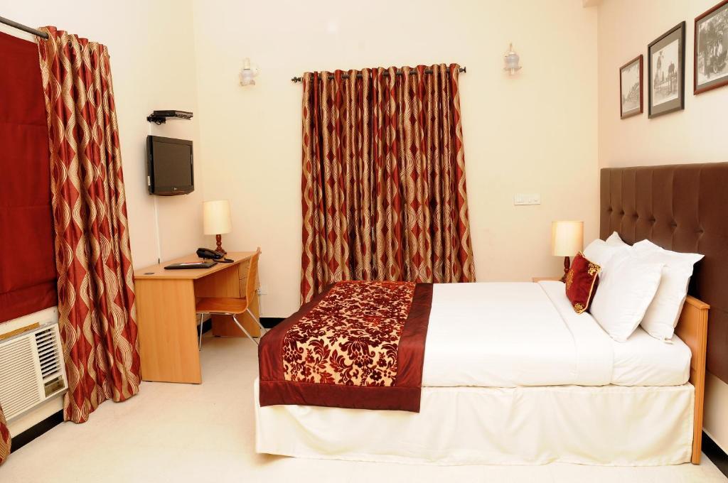 Executive Comfort Alwarpet Madrás Exterior foto